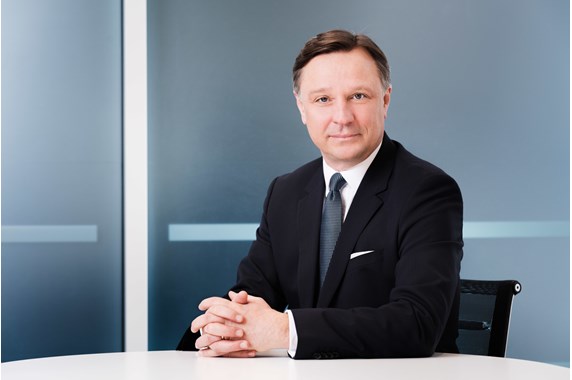 Portrait of Graham Harle